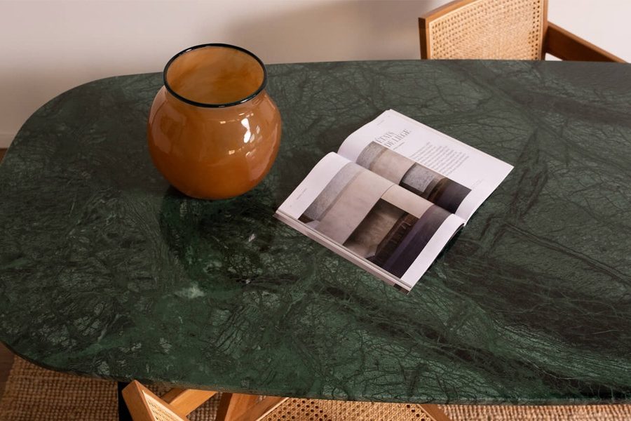 Groene-marmeren-tafel